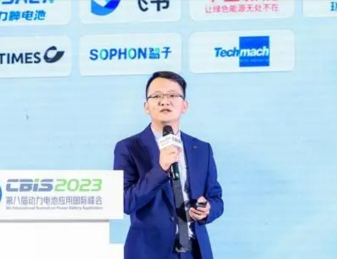 鈦瑪科李維能：超聲波除塵系統(tǒng)極大清除極小顆?；覊m