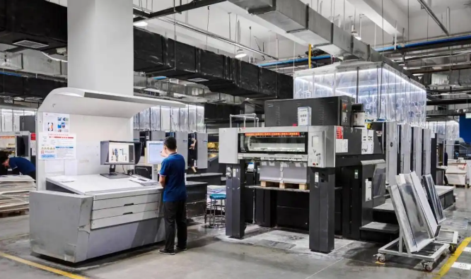 青春當(dāng)先開新局｜青年“站C位” 用“小批量”撬動(dòng)產(chǎn)業(yè)大變革